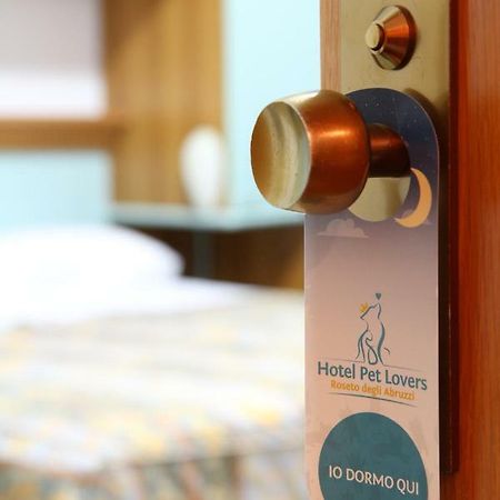 Hotel Marina Roseto Degli Abruzzi Eksteriør billede