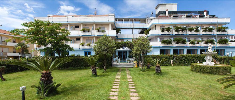 Hotel Marina Roseto Degli Abruzzi Eksteriør billede