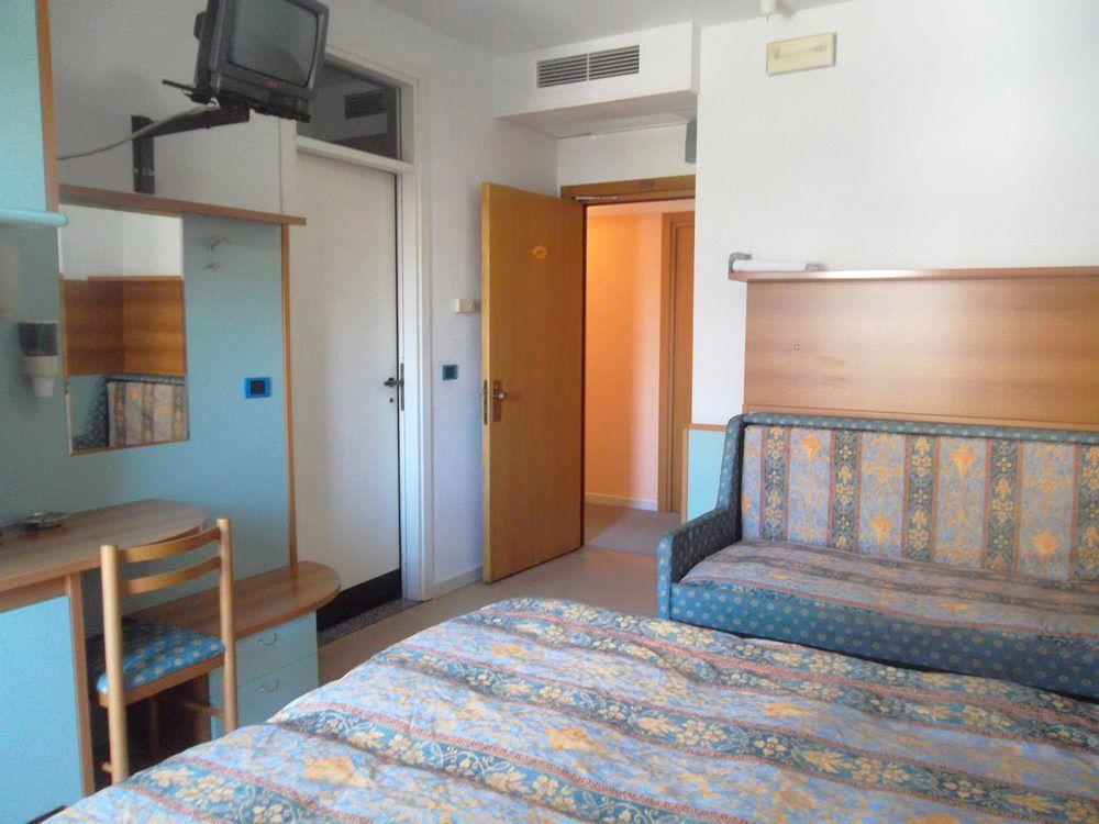 Hotel Marina Roseto Degli Abruzzi Eksteriør billede