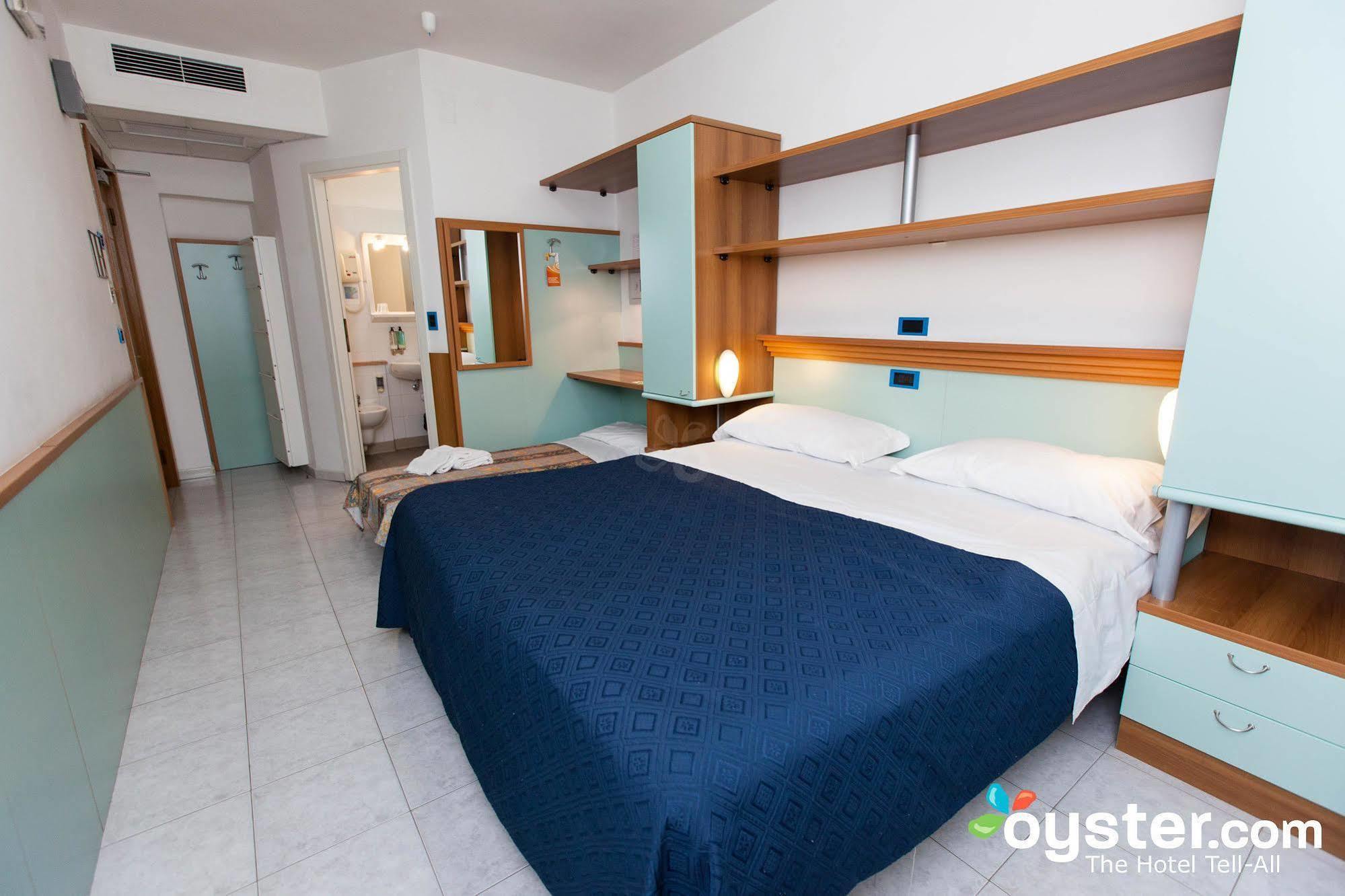 Hotel Marina Roseto Degli Abruzzi Eksteriør billede